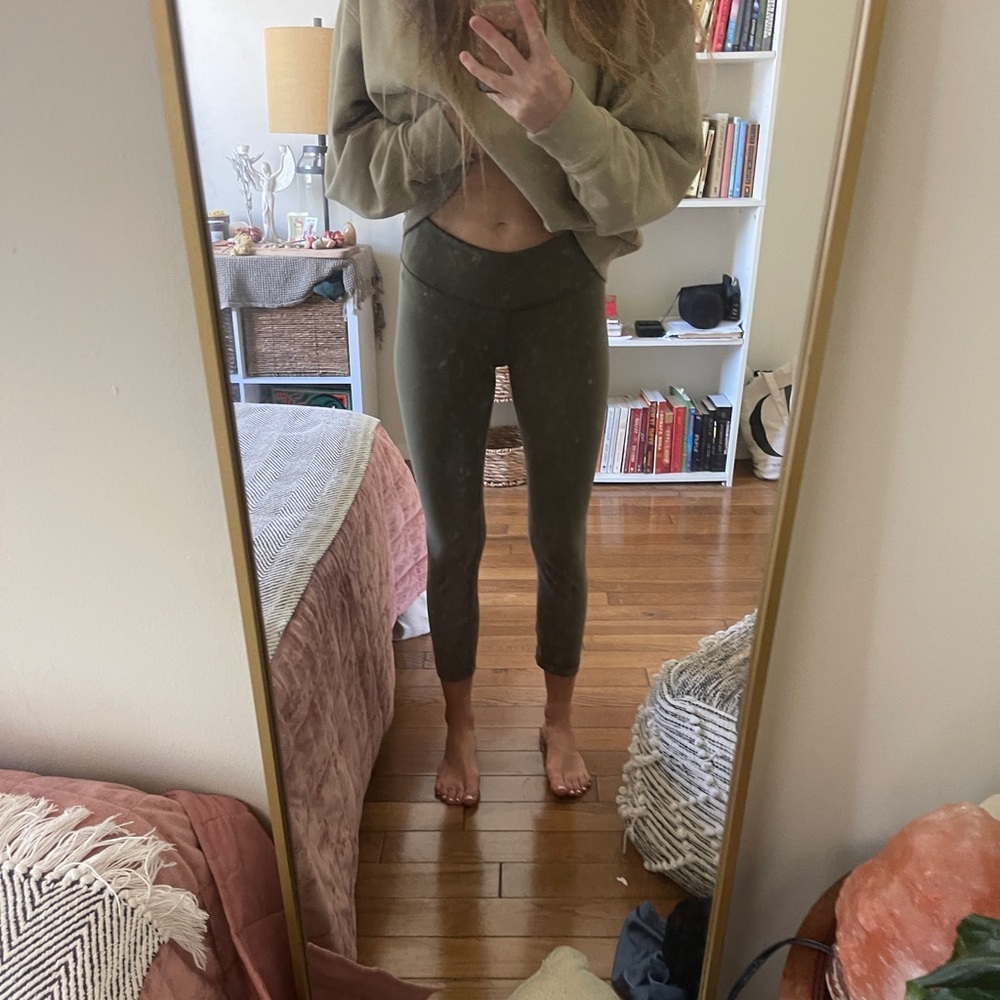 LuluLemon 2 Leggings 3/4 Forest Green